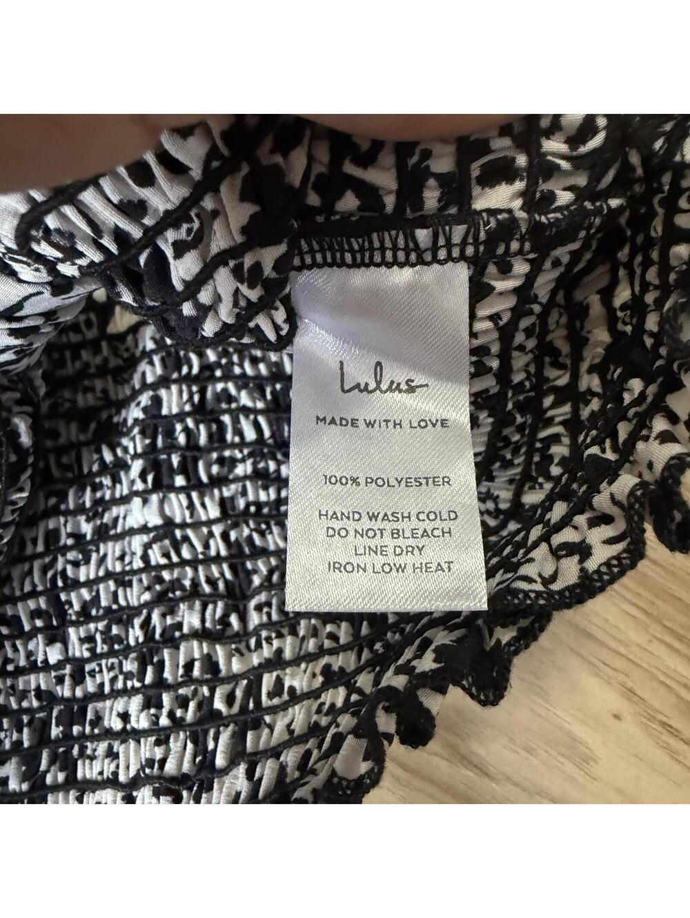 NWT Lulus Black White Floral Leopard Smocked Crop Top Tie Strap Ruffle L - Picture 5 of 7